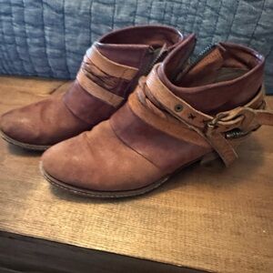 A.S. 98 Brown Leather Ankle Boots